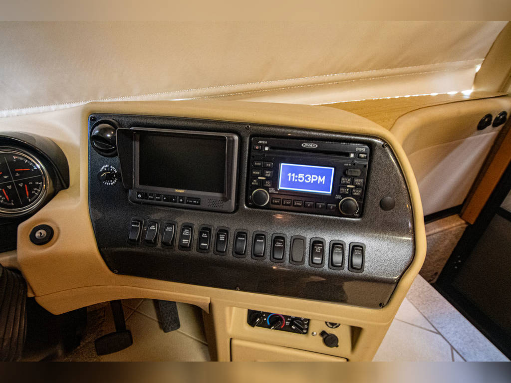 617630db933d9568e841f00e.jpg